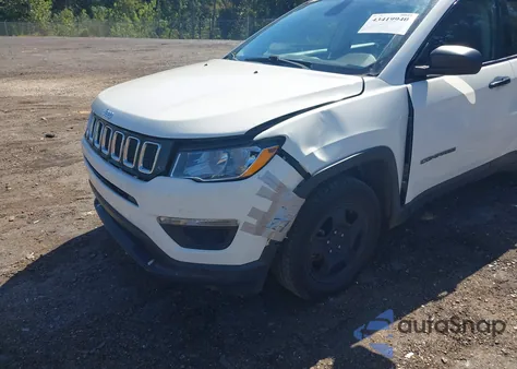 2018 Jeep Compass Sport Fwd из США, поврежденный, VIN 3C4NJCAB1JT263297